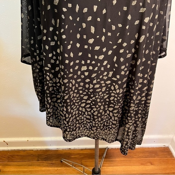 JM Collection Batwing Asymmetric Blouse Black Gold - Picture 4 of 12